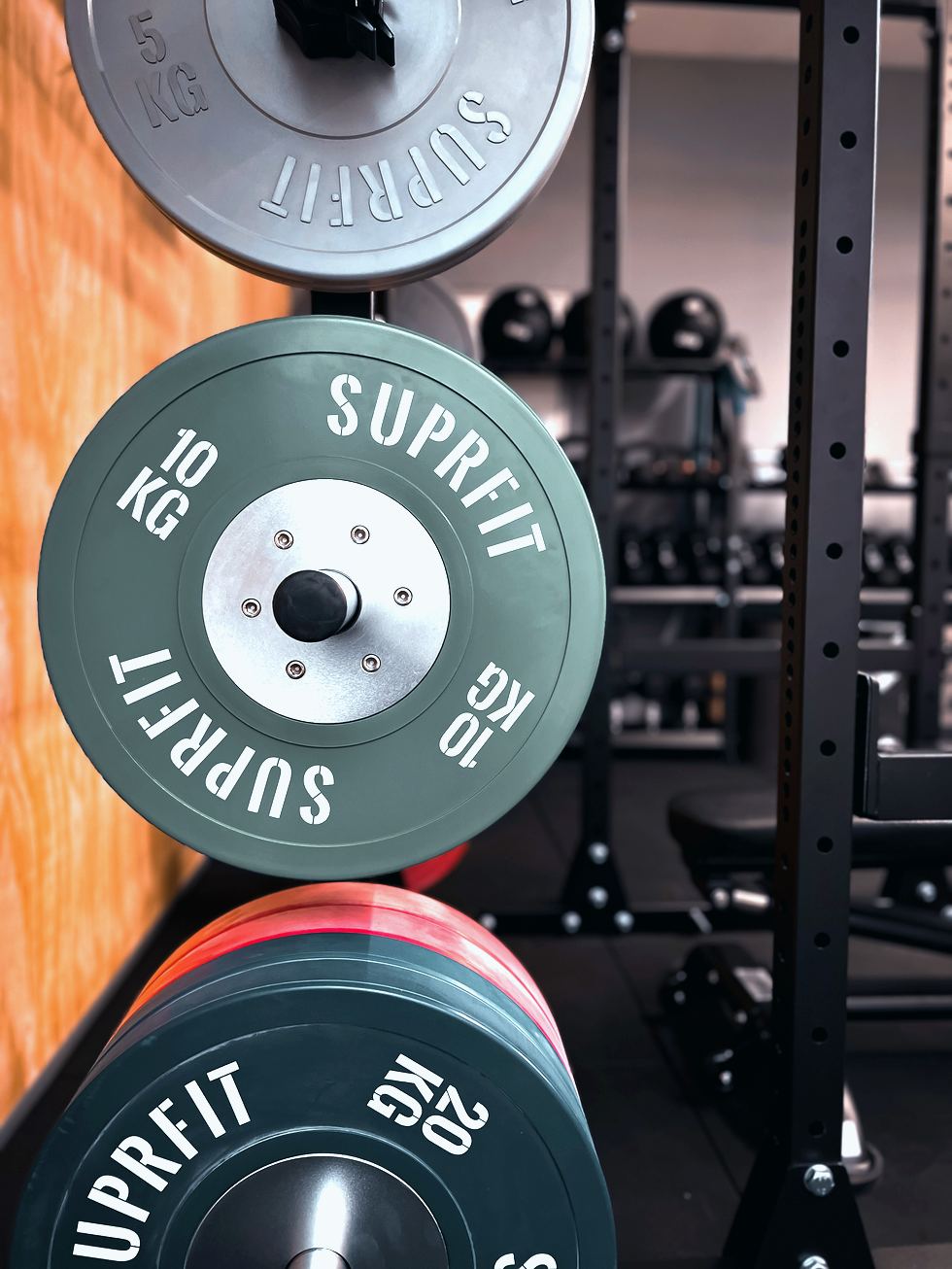 Hantelscheiben im Hidden Gym